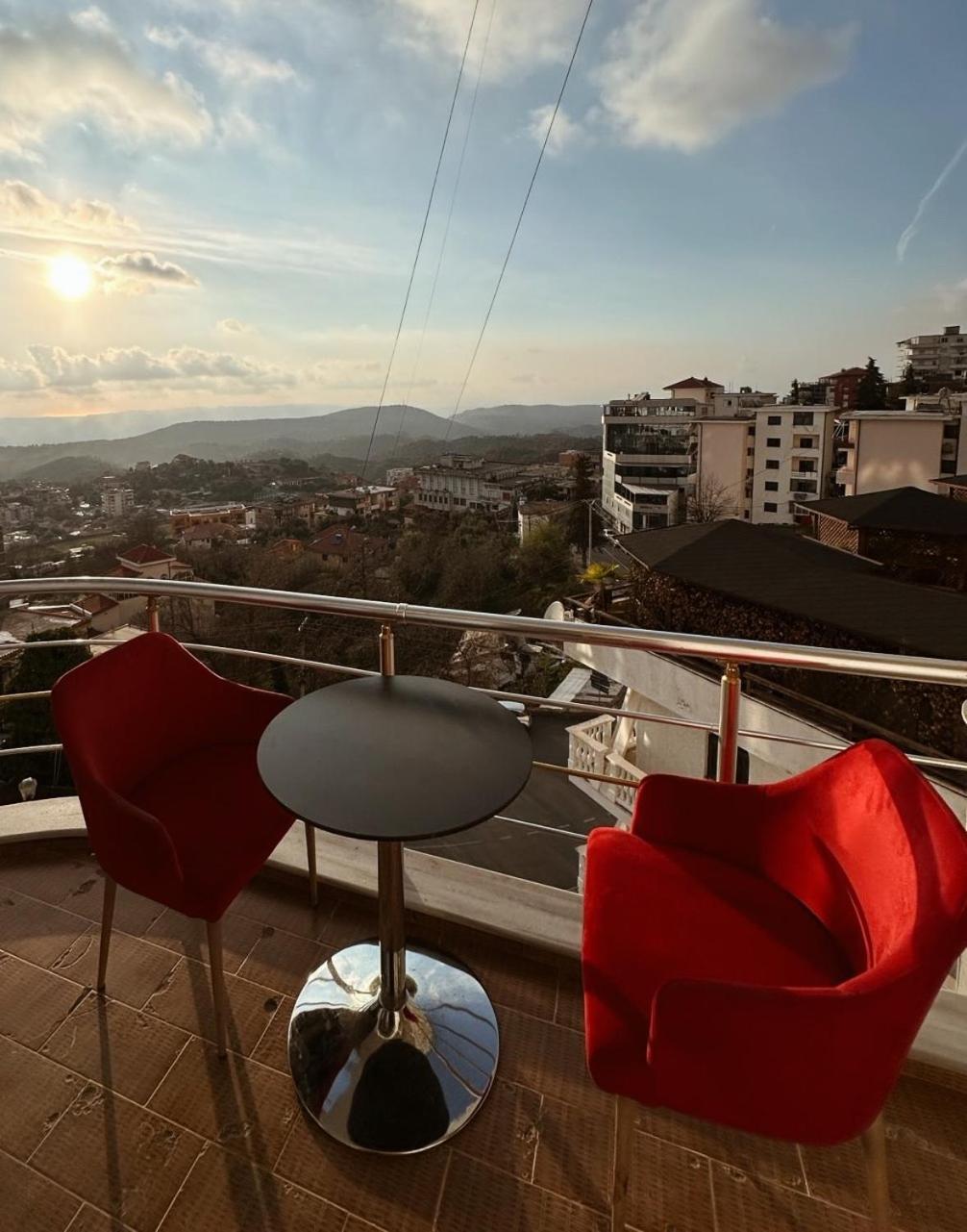 Grand Hotel Krujë Exterior foto